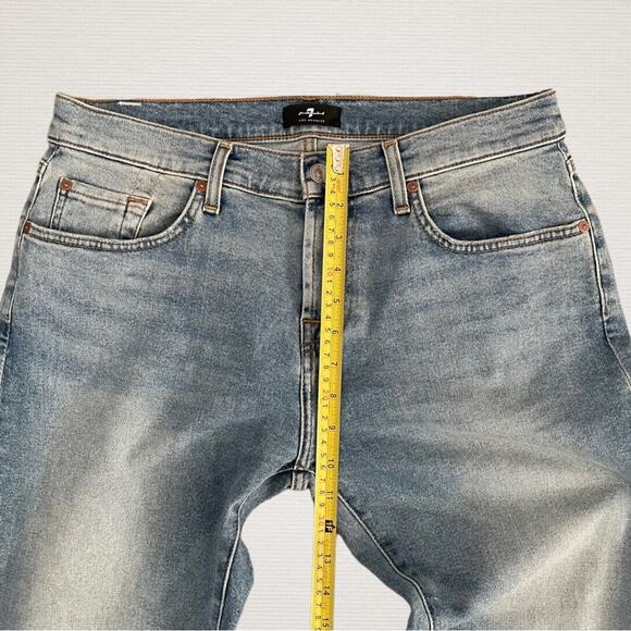 7 For All Mankind Low Straight Leg Distressed Jeans in Rose Avenue Light Wash 29 - Picture 9 of 11